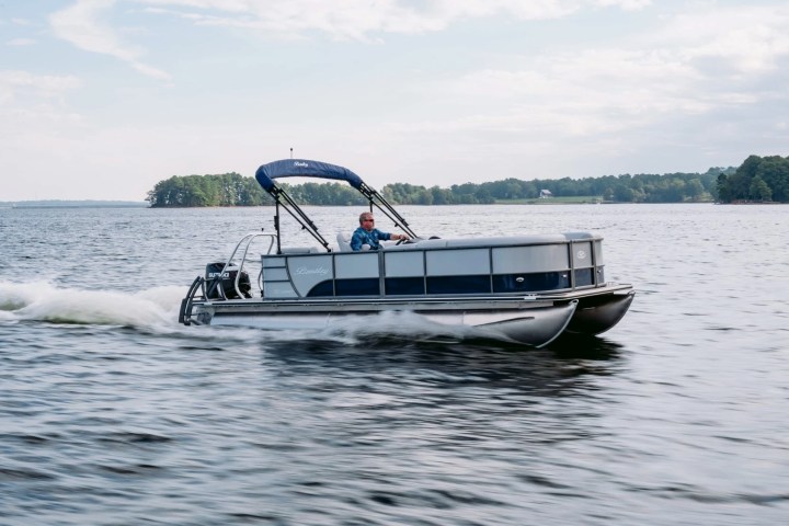 a small boat in a body of water